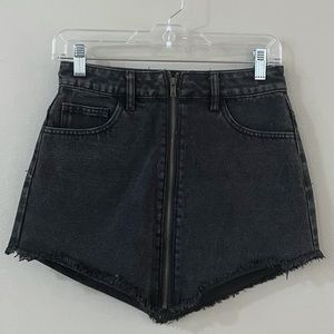 Forever 21 Zip-Front V Hem Black Denim Skirt